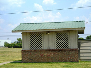 The Springs Apartments in Sulphur Springs, TX - Building Photo - Building Photo