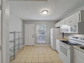 1901 Kingswood Ct in Denton, TX - Building Photo - Building Photo