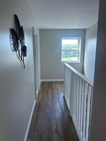 1528 Lynn Garden Dr in Kingsport, TN - Building Photo