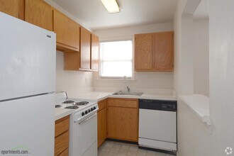 Sterling Oaks Apartments in Norfolk, VA - Building Photo - Building Photo