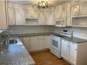 45 Pilgrim Ave in Worcester, MA - Building Photo - Building Photo