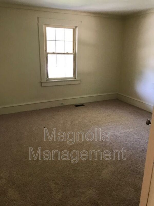 311 Davis St in Henderson, NC - Building Photo - Building Photo