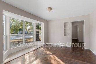 615 Lynn Haven Ln in Hazelwood, MO - Building Photo - Building Photo