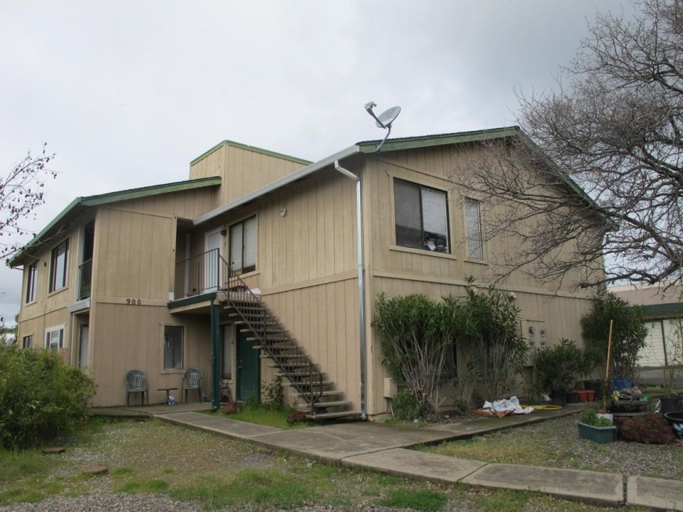 900 Jamieson Ct in Redding, CA - Building Photo