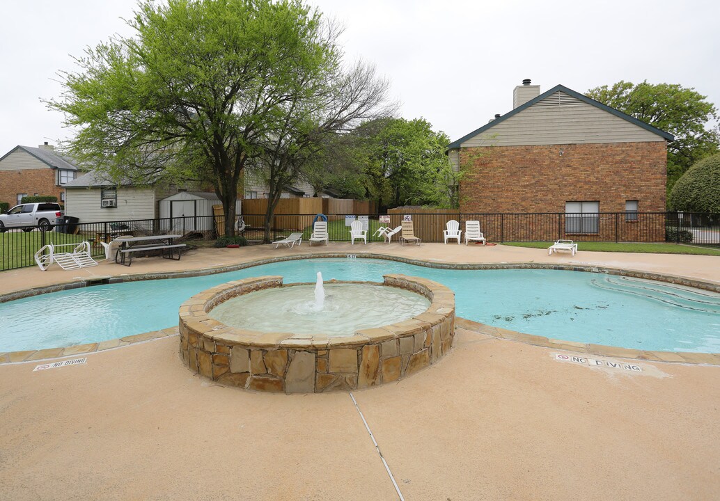 Shorewood Park Townhomes Photo