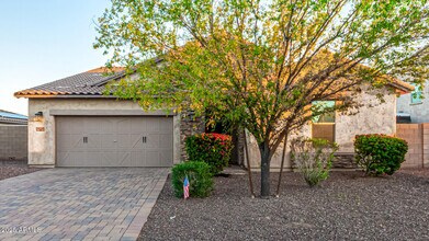 18225 W Montecito Ave in Goodyear, AZ - Building Photo - Building Photo