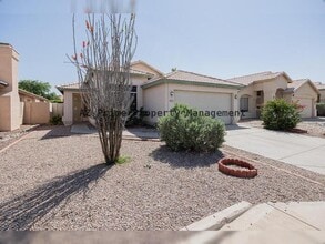 601 S Silverbrush Dr in Chandler, AZ - Building Photo - Building Photo