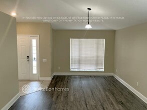 10207 Hunters Haven Blvd in Riverview, FL - Foto de edificio - Building Photo