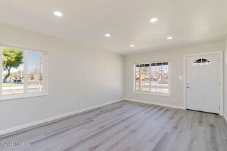 44961 5th St in Lancaster, CA - Building Photo - Building Photo