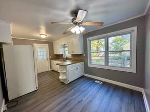 521 Carrol Dr in Sumter, SC - Building Photo - Building Photo