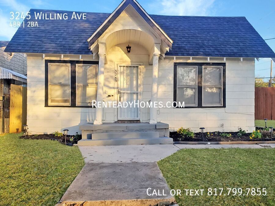 3245 Willing Ave in Fort Worth, TX - Building Photo