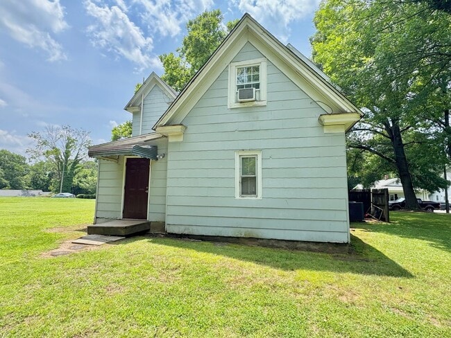 property at 707 2nd Ave