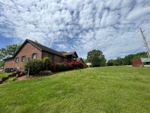 120 Roy Dr in Madison, AL - Building Photo - Building Photo