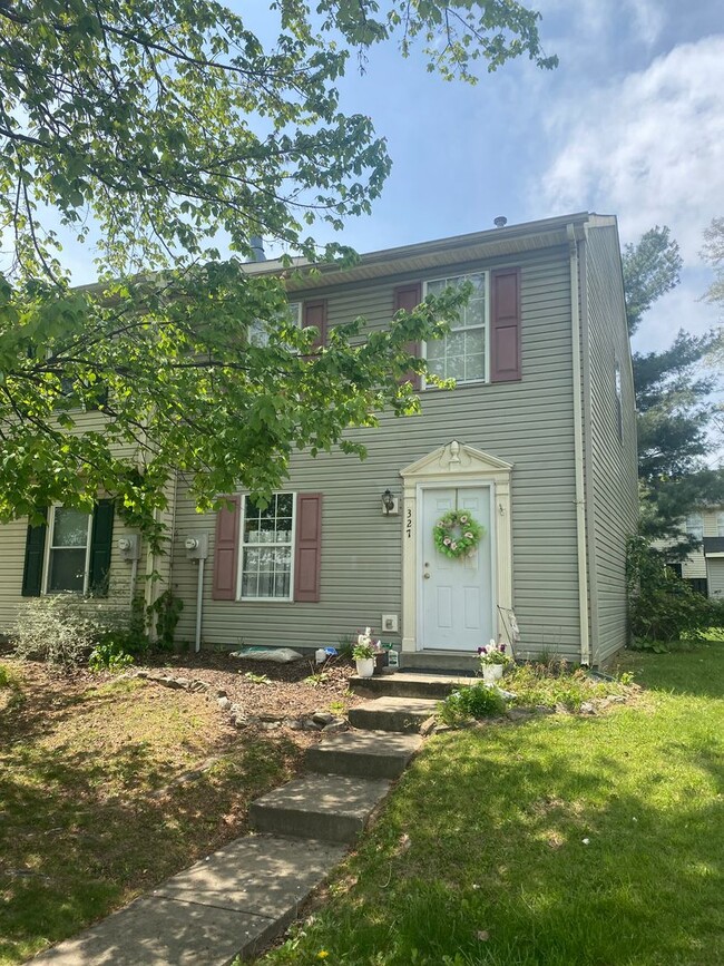 property at 327 Georgetowne Ct