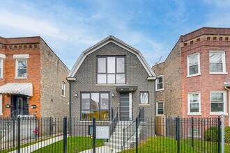 1034 N Drake Ave in Chicago, IL - Building Photo - Building Photo