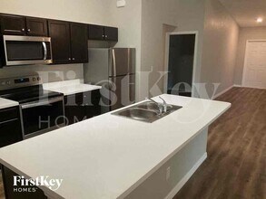 1235 Desmond St in Port Charlotte, FL - Building Photo - Building Photo