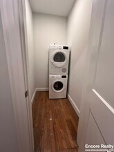 11 Peterborough St in Boston, MA - Foto de edificio - Building Photo