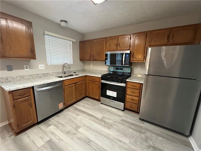 115 Yatley Ct in Alpharetta, GA - Building Photo - Building Photo
