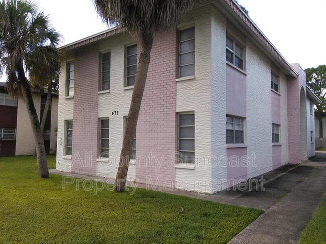property at 471 76th Ave N