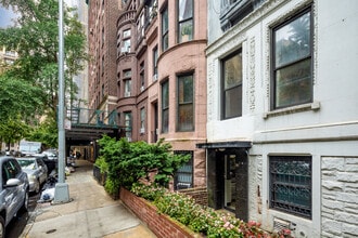 310 W 89th St in New York, NY - Foto de edificio - Building Photo