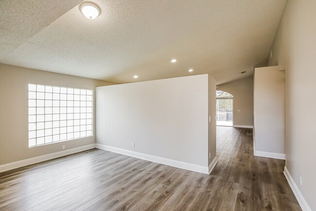 18200 SW 6th St in Pembroke Pines, FL - Building Photo - Building Photo