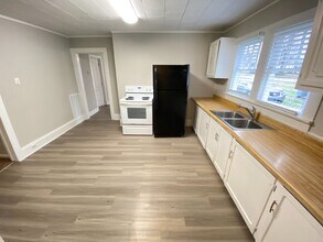 905 Woodlawn St in Kannapolis, NC - Building Photo - Building Photo