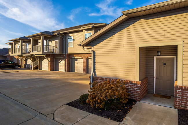 Willow Creek Luxury Apartments in Wadsworth, OH - Building Photo - Building Photo