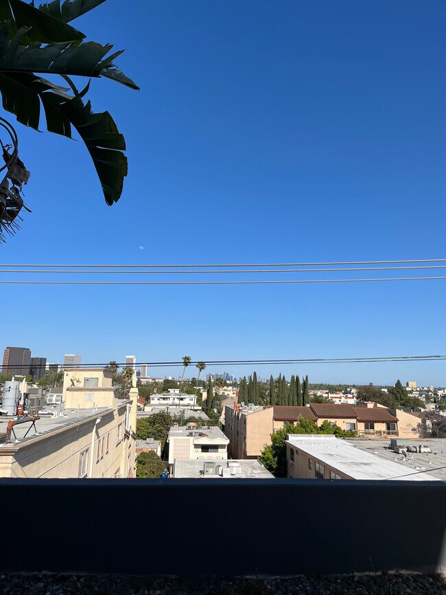 930 S Robertson Blvd in Los Angeles, CA - Building Photo - Building Photo