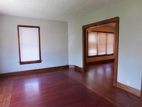 540 S 9th St in Salina, KS - Building Photo - Building Photo