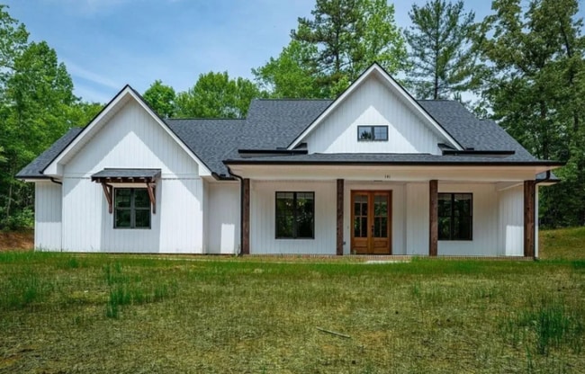 property at 141 Knox Ldng Dr