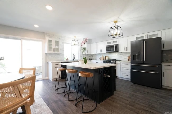 2603 Via Bocas, Unit D in Carlsbad, CA - Foto de edificio - Building Photo