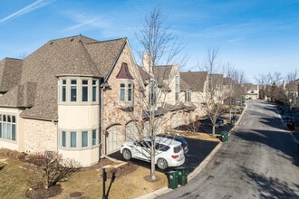 Maison du Comte in Palatine, IL - Foto de edificio - Primary Photo