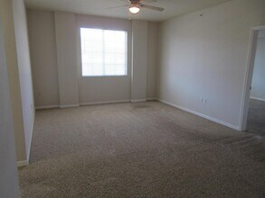 250 NE 3rd Ave, Unit 1213 in Delray Beach, FL - Building Photo - Building Photo