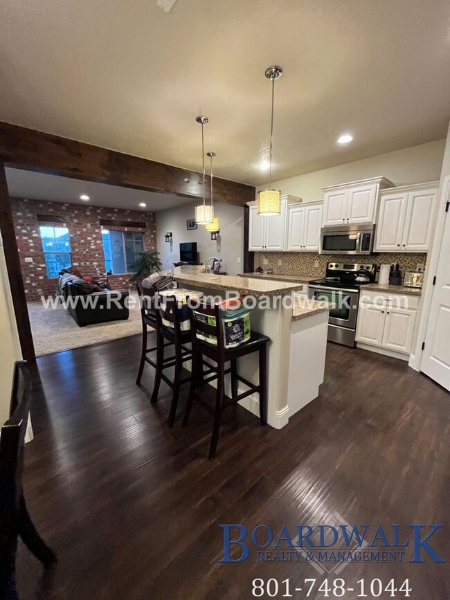 property at 5516 W Pkwy W