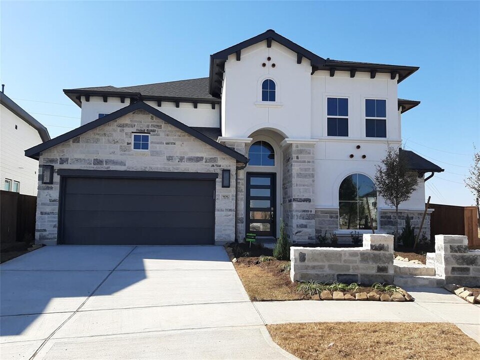 7575 Pemberley Ct in Katy, TX - Foto de edificio