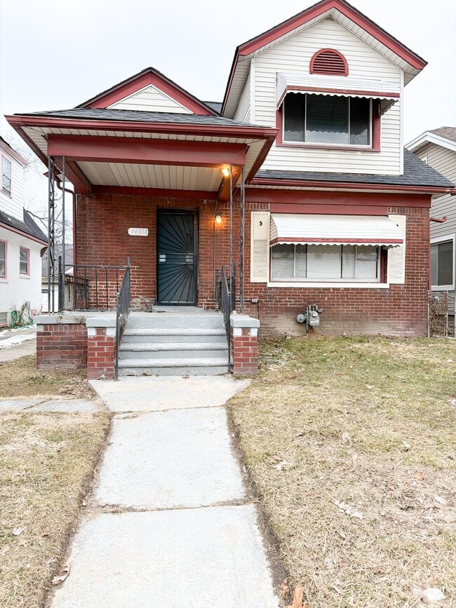 property at 14011 Roselawn St