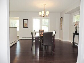 16809 Lomond Blvd in Shaker Heights, OH - Building Photo - Building Photo