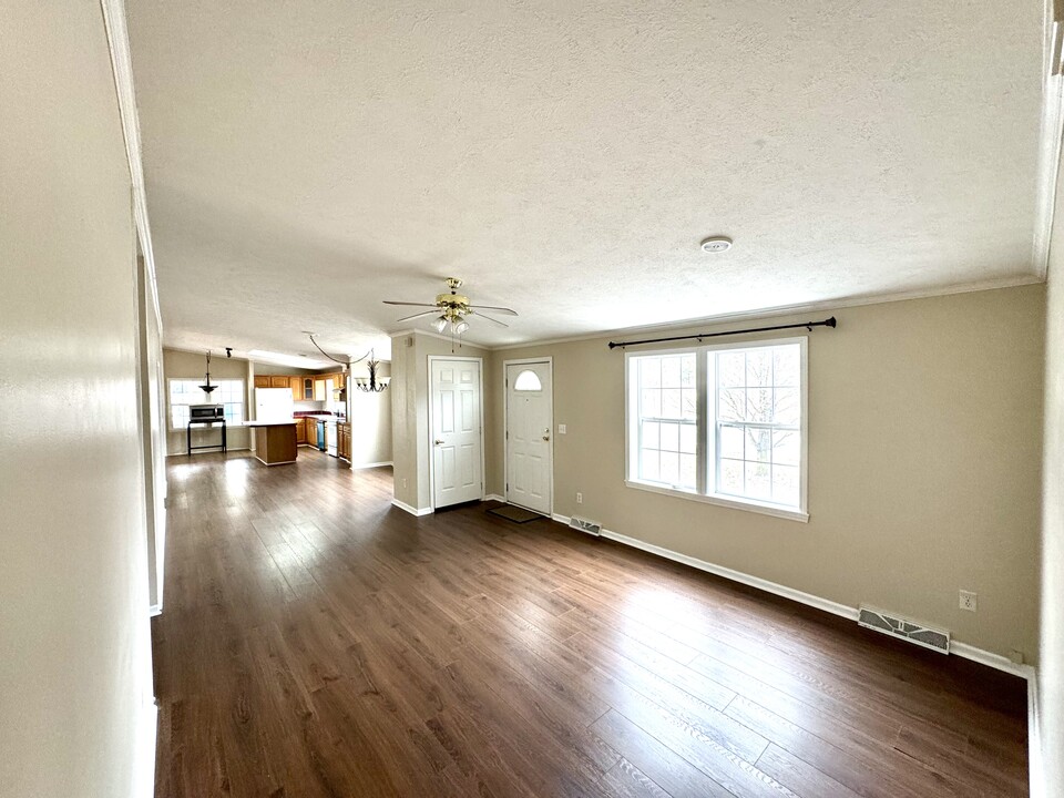 76 Worth Rd in Gansevoort, NY - Building Photo