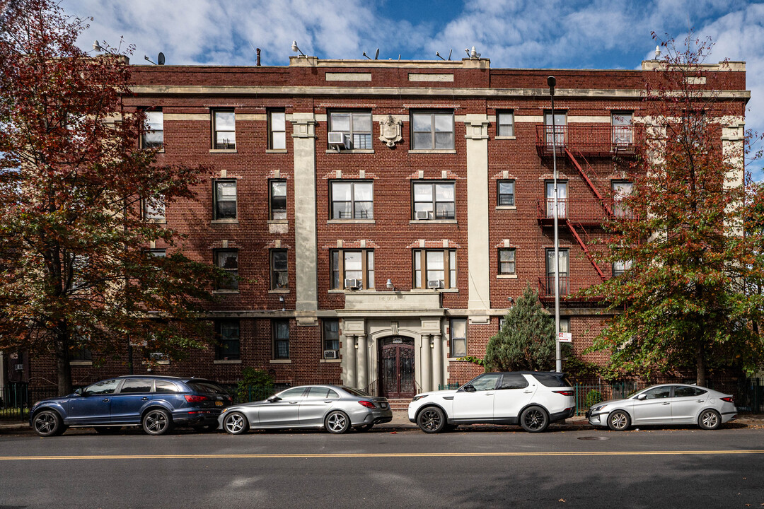 2205 Foster Ave in Brooklyn, NY - Building Photo