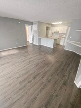 4105 Tropical Isle Blvd, Unit 223 in Kissimmee, FL - Building Photo - Building Photo