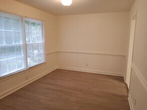 2800 Carriage Dr in Winston-Salem, NC - Building Photo - Building Photo