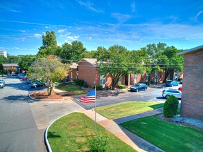 Coventry Cove in Oklahoma City, OK - Building Photo - Building Photo