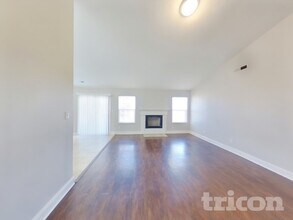 20131 Marie Ct in Noblesville, IN - Building Photo - Building Photo