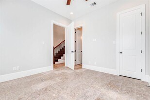 2771 Freund St in Houston, TX - Building Photo