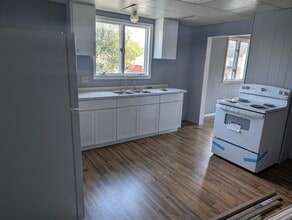 302 Jerome Ave, Unit apt 2 in Jerome, PA - Building Photo - Building Photo