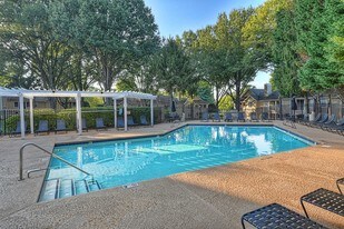 Stadler Place in Greensboro, NC - Building Photo