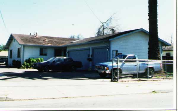 266 N 33rd St in San Jose, CA - Building Photo