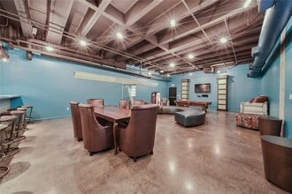 705 Main St, Unit 610 in Houston, TX - Building Photo - Building Photo