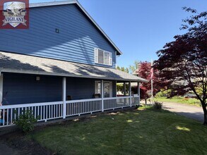 17215 NE 27th Way in Vancouver, WA - Building Photo - Building Photo