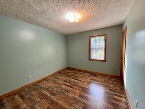 160 Cotton Grove Rd in Jackson, TN - Building Photo - Building Photo